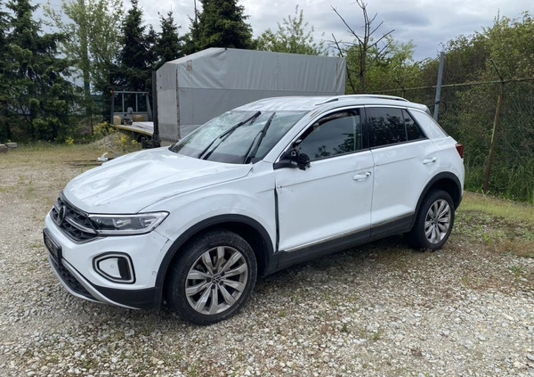 Volkswagen T-Roc cena 25400 przebieg: 17000, rok produkcji 2022 z Września małe 352